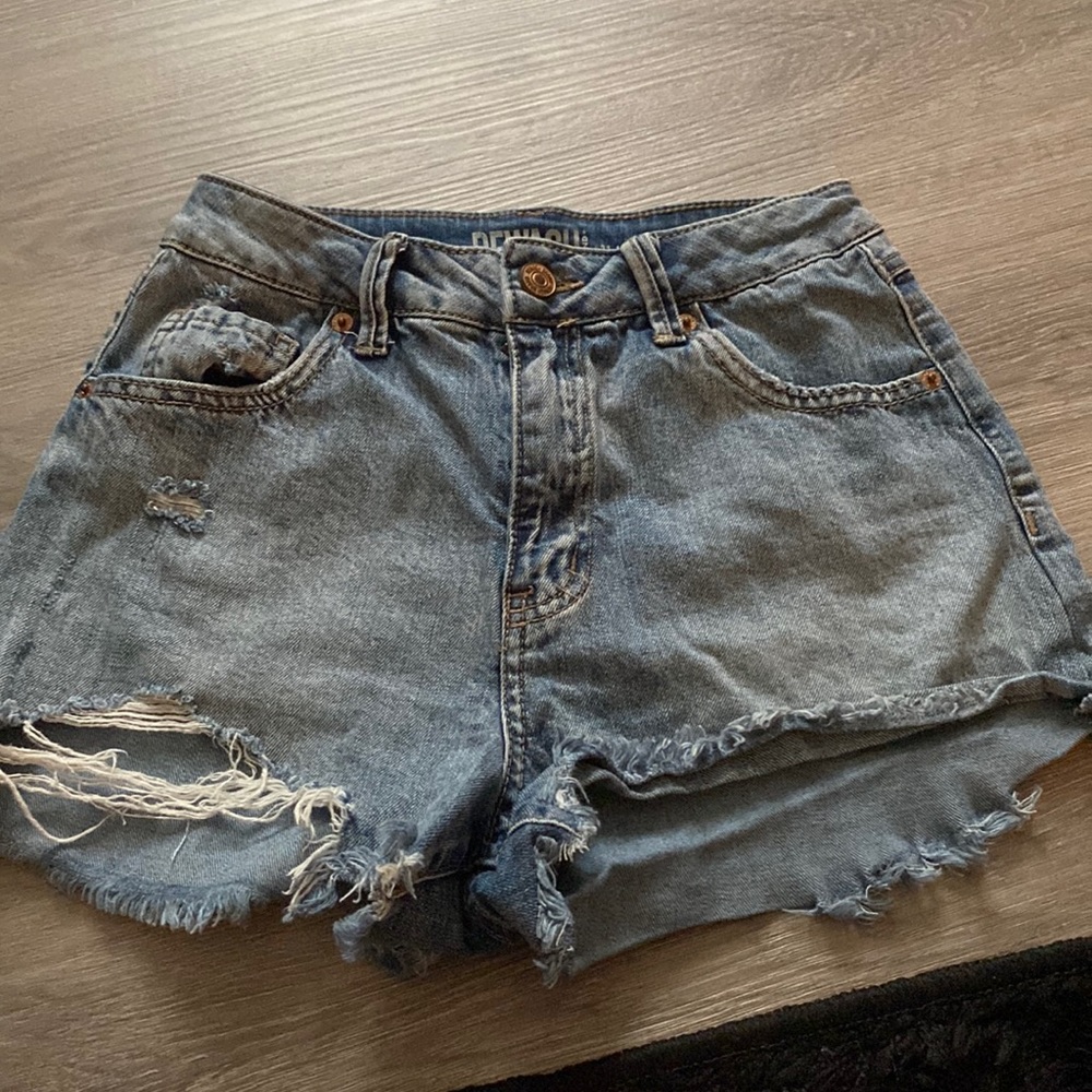 Vintage Style High-Rise Jean Shorts